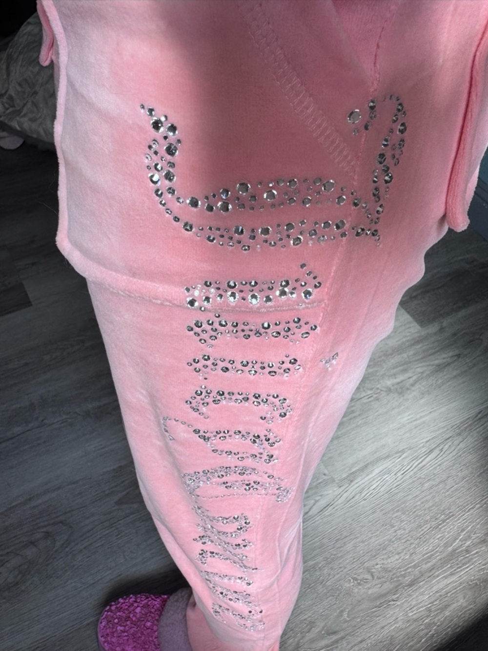 SOLD❣️NWT Juicy Couture Pink Velour Tracksuit Set Y2K Rhinestone S - Picture 9 of 10